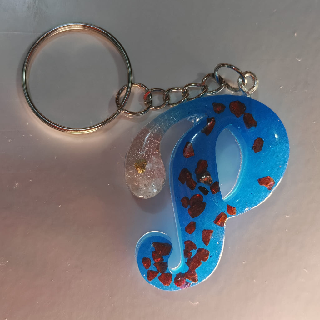 Porta-chaves Letra P – Azul com Fragmentos Vermelhos - 5,00 € - PORTES GRÁTIS