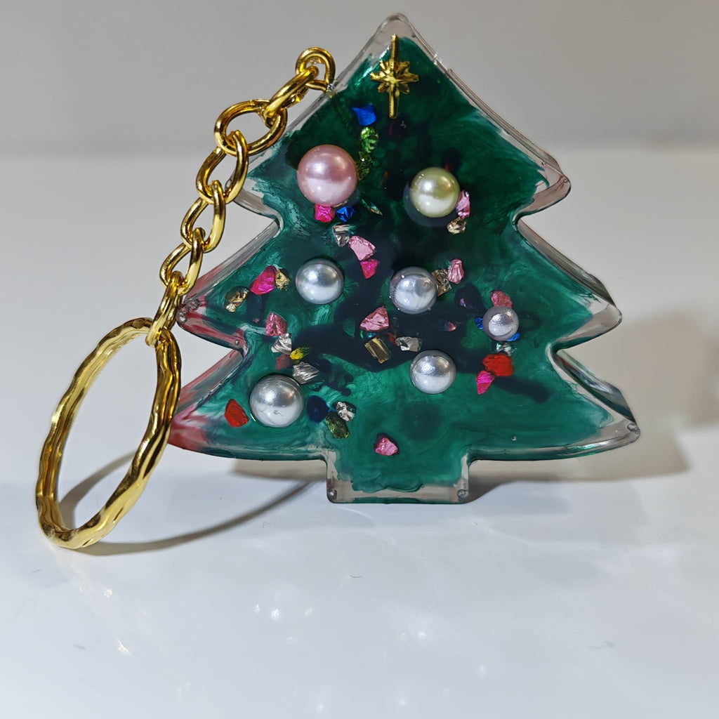 🎄 Porta chaves Árvore de Natal em Resina com Pérolas e Rena Vermelha - 7,00 € - PORTES GRÁTIS