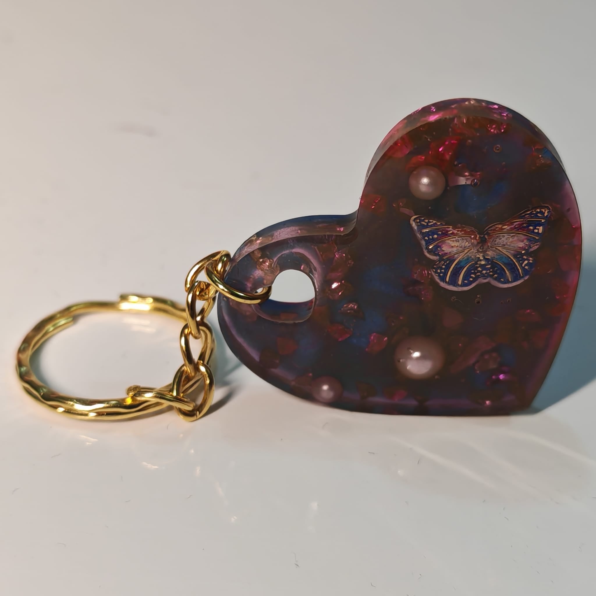💜 Porta chaves Coração em Resina Roxa com Borboleta Dourada - 5,50 € - PORTES GRÁTIS
