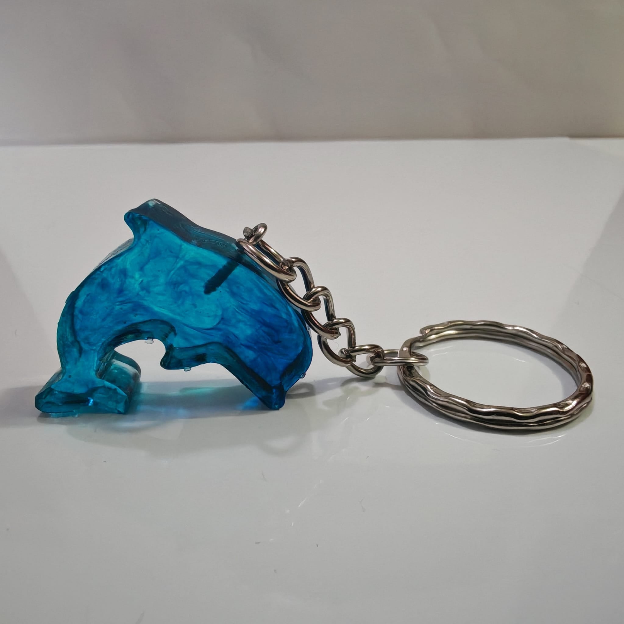 🐬 Porta chaves Golfinho em Resina Azul Translúcida - 3,50 € - PORTES GRÁTIS
