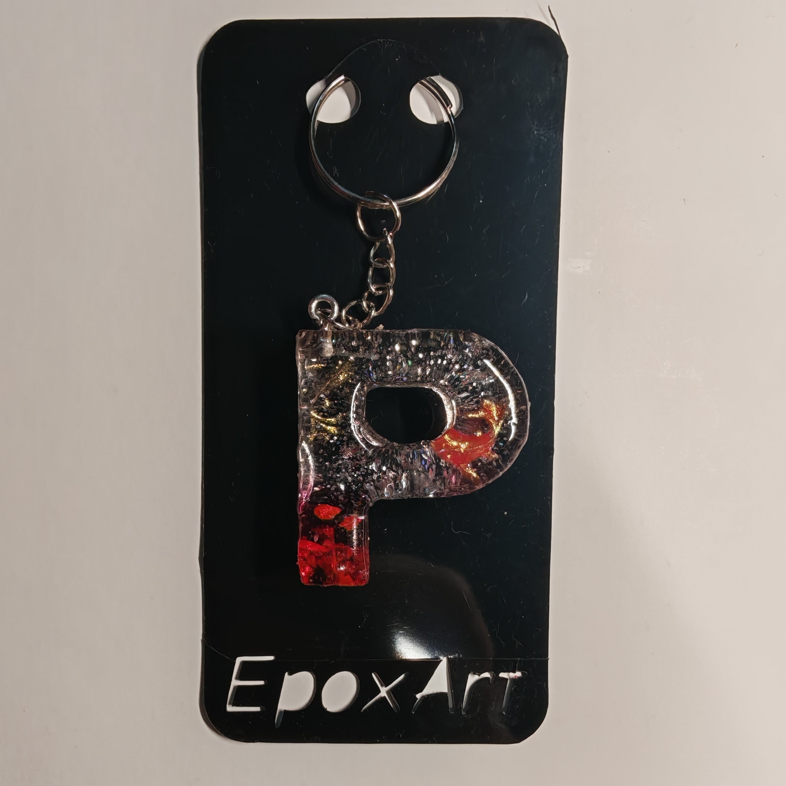 Porta-chaves Letra P em Resina – 5,00 € – PORTES GRÁTIS