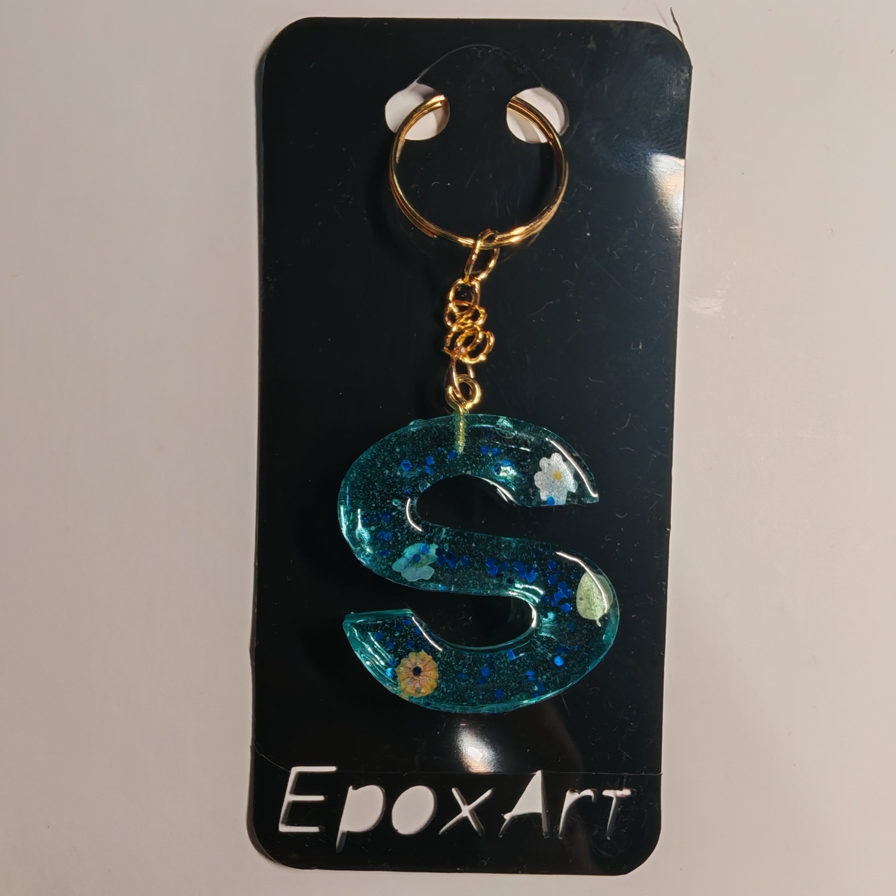 Porta-chaves Letra S em Resina Artesanal - 5,00 € - PORTES GRÁTIS