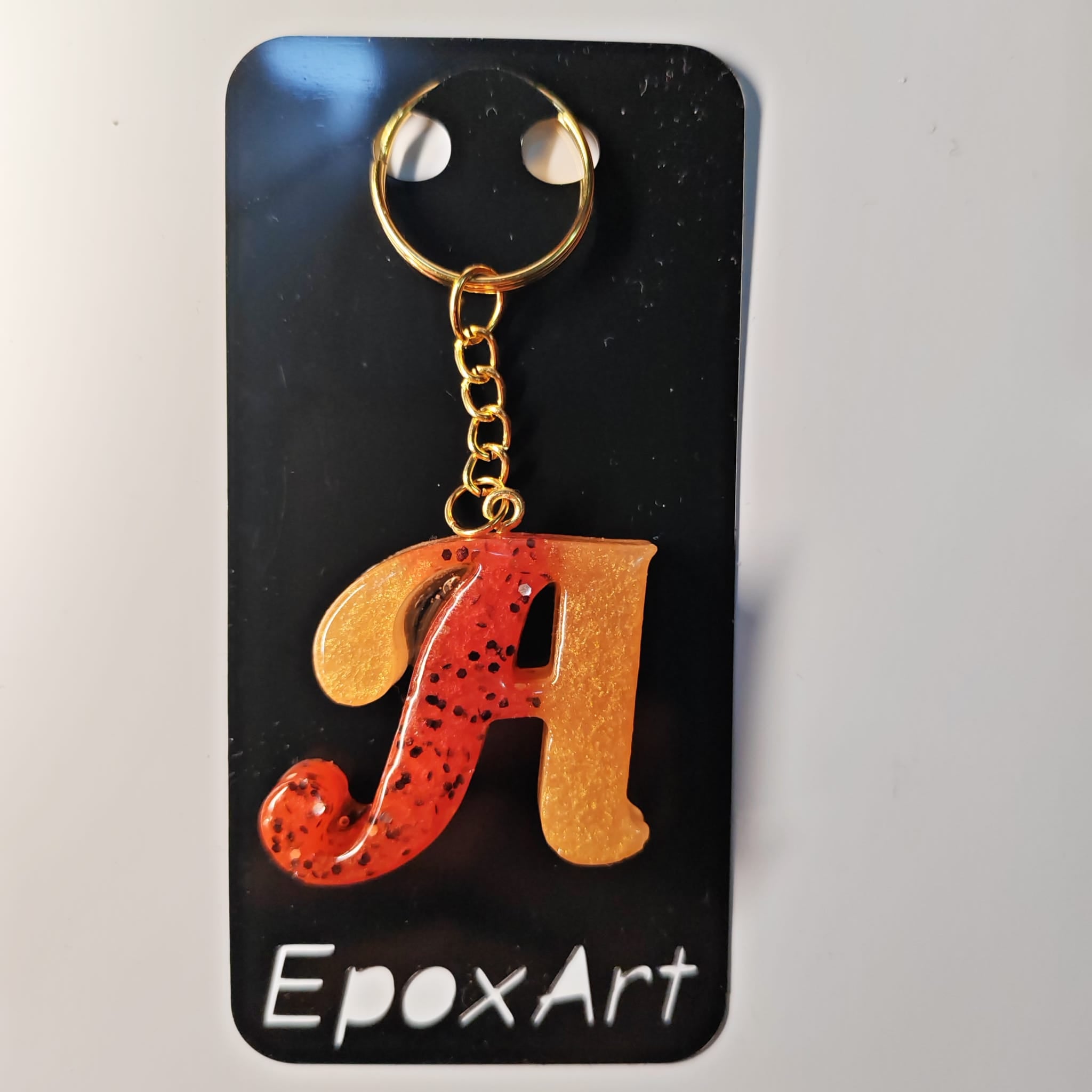 ✨ Porta chaves Letra A em Resina com Efeito Bicolor Ouro e Vermelho - 5,00 € - PORTES GRÁTIS