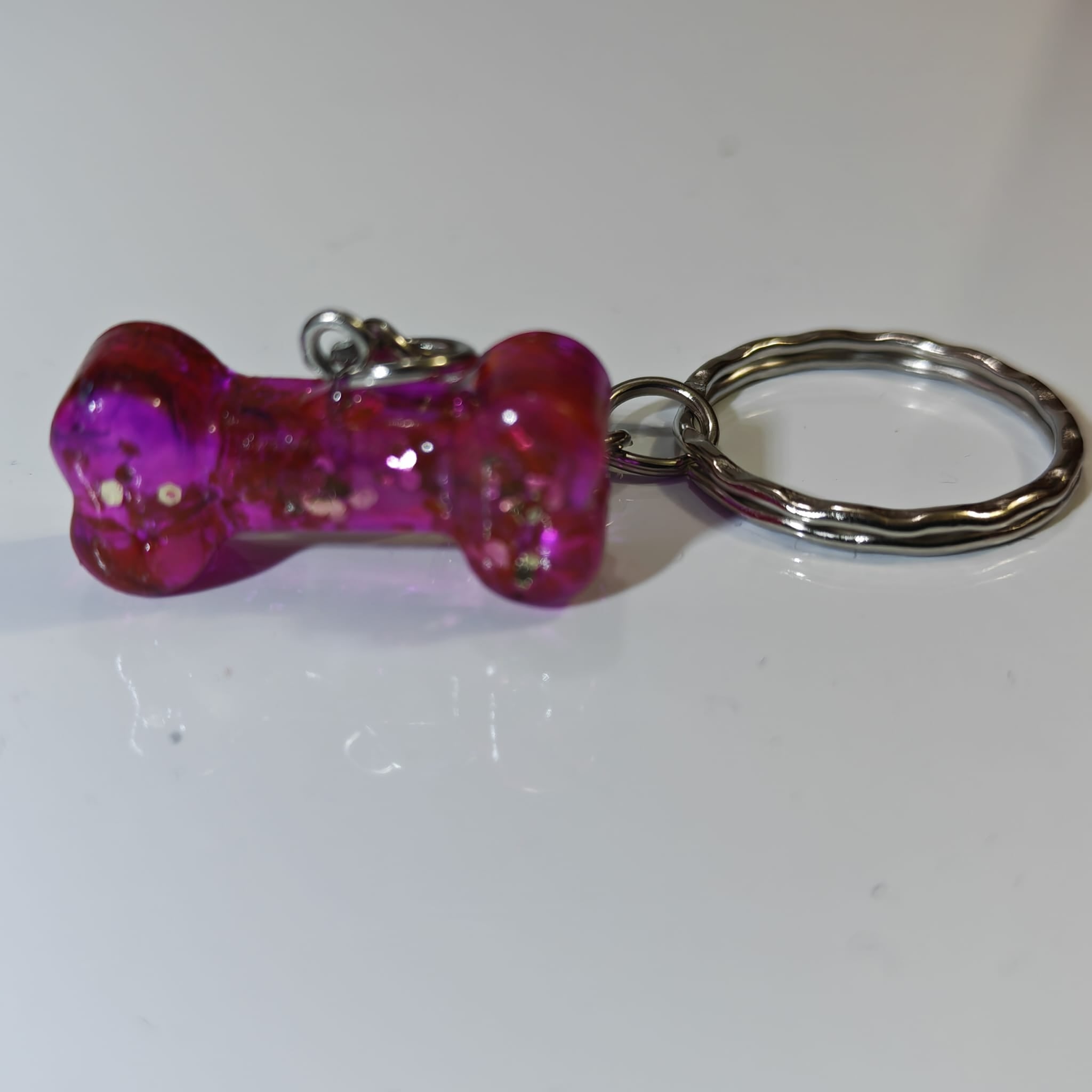 💗 Porta chaves Osso em Resina Rosa com Brilhos - 2,50 € - PORTES GRÁTIS