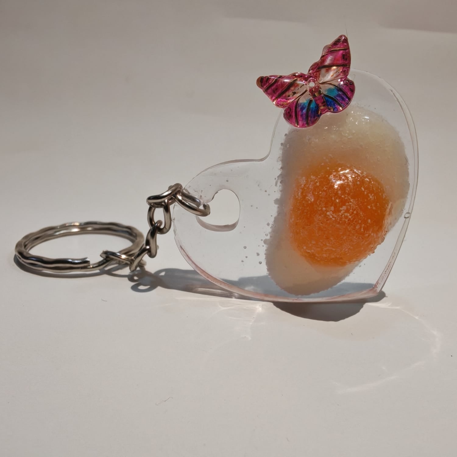 🍳 Porta chaves Coração com Ovo Frito e Borboleta em Resina - 5,5 € - PORTES GRÁTIS